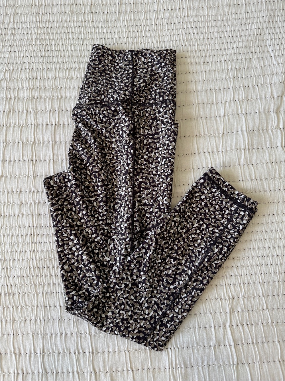 Athleta Black and White Ditsy Print Leggings